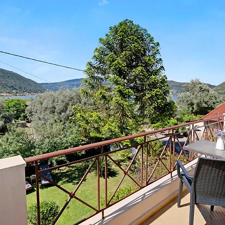 Villa Prolithia 1 Vlikhón