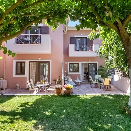 Villa Prolithia 1 *